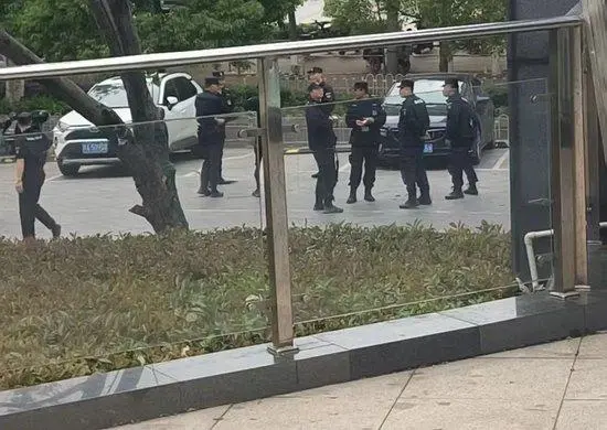 上阳网 员工在公司猝死，猿辅导回应！前员工称曾单日加班超6小时，上厕所要报备，招聘时标注双休不加班
